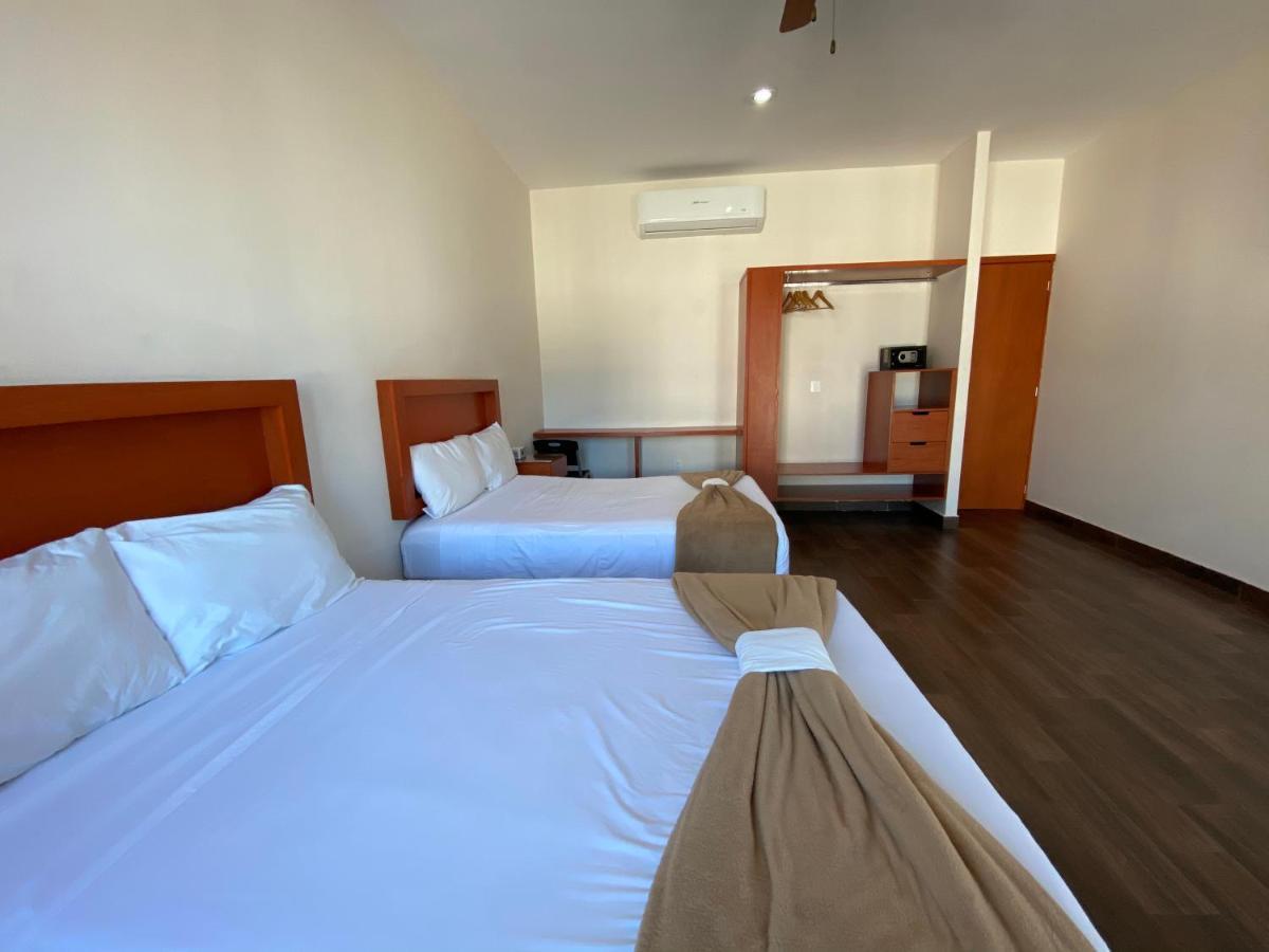 La Lola Hotel & Suites Mazatlán Buitenkant foto
