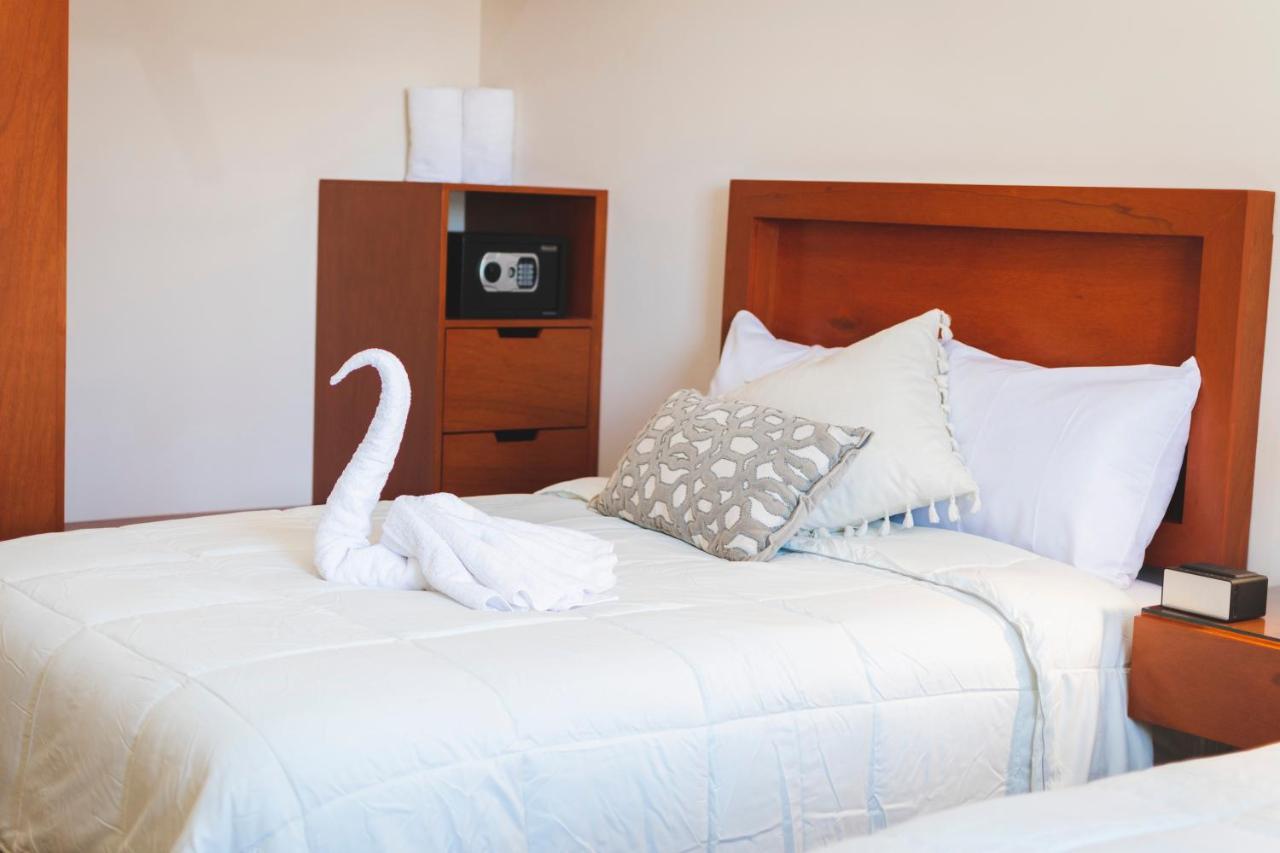 La Lola Hotel & Suites Mazatlán Buitenkant foto