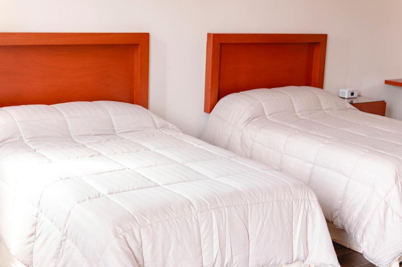 La Lola Hotel & Suites Mazatlán Buitenkant foto